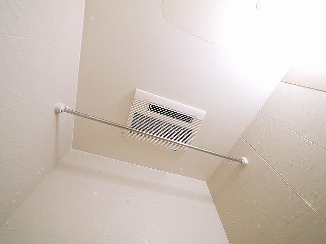 オーエム八千代北の設備|浴室乾燥機付きです