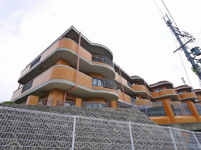 ふぁみ～ゆ生駒壱番館の外観