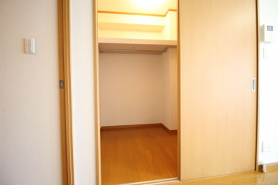 【収納】 | ピオニー久宝寺 | ☆ウォークインクローゼット☆