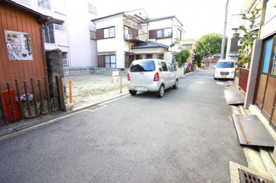 【前面道路含む現地写真】 | 伏見区深草町通町　注文建築　建築条件なし　土地