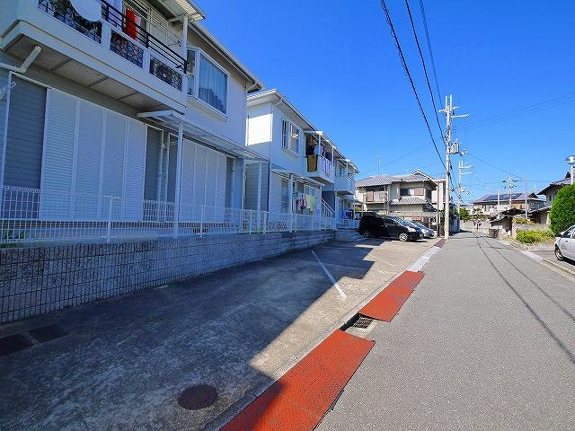 福寿ハイツⅡの駐車場