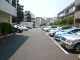 【駐車場】