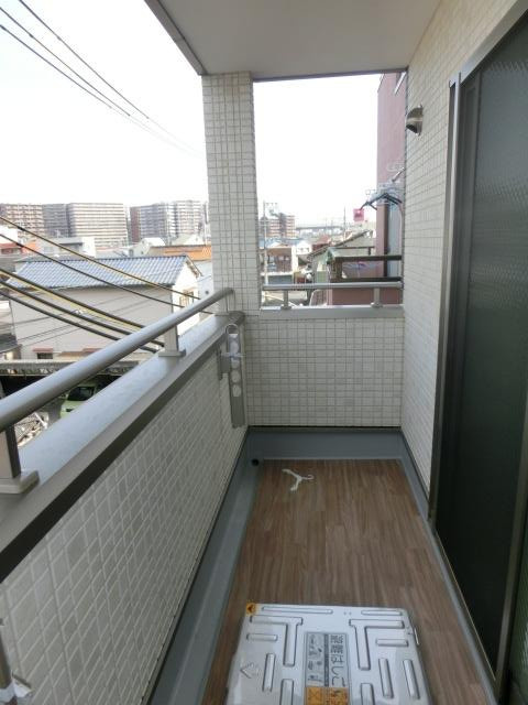 レヴィータ加島のバルコニー