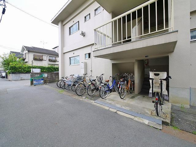 山口マンション西棟のその他共用部分|自転車置き場