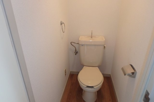 パインハイツのトイレ