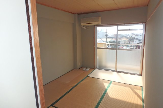 パインハイツの和室