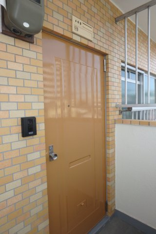 パインハイツの玄関