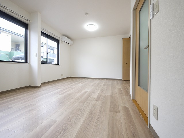 グランドゥールＢの居間・リビング