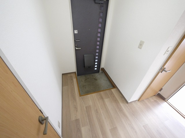 グランドゥールＢの玄関