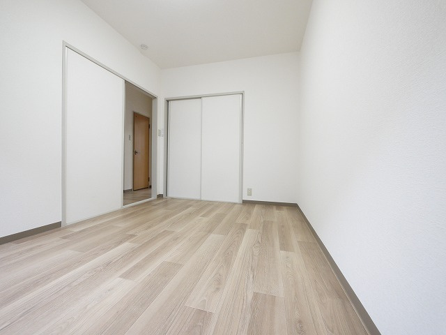 グランドゥールＢの洋室