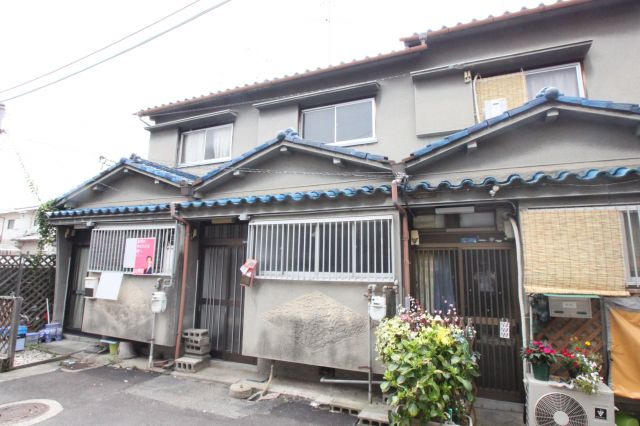 岸田借家小若江１丁目の外観