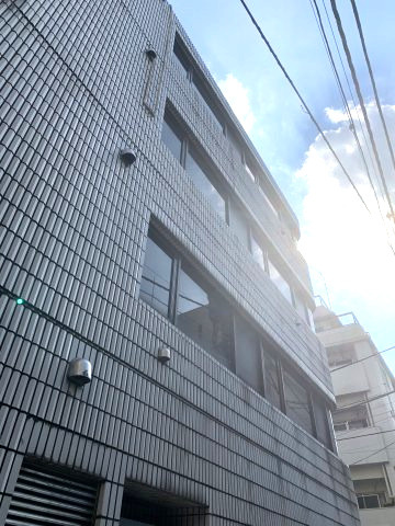 倉内ビルの外観