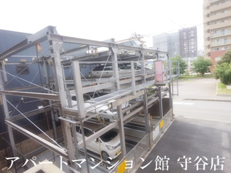 【駐車場】