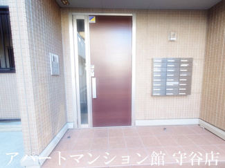 【エントランス】