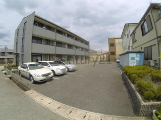 【駐車場】
