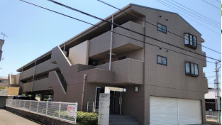 シャトル大久保の外観