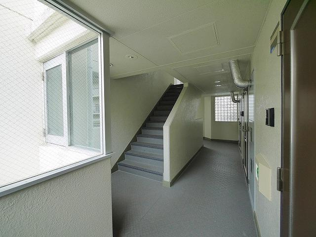シティパレス21西大寺Part1のその他共用部分|共用部分の階段です