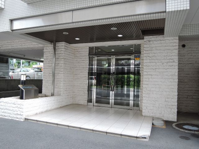 【エントランス】 | プリミテージュ新横浜 | JR横浜線「新横浜」駅徒歩11分と好立地！