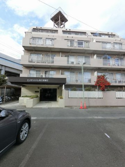 【外観】 | 最上階・三方角部屋・二面バルコニーにつき開放感あり！