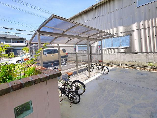グラシューズ（橋本）のその他共用部分|自転車置き場