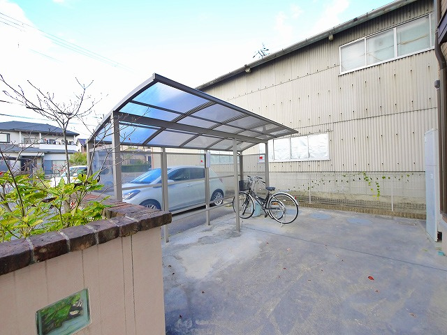 グラシューズ（橋本）のその他共用部分|自転車置き場