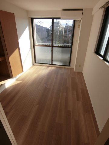 レジデンツア元住吉の居間・リビング