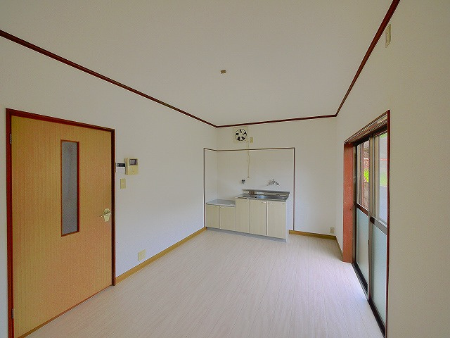 大西一戸建の居間・リビング