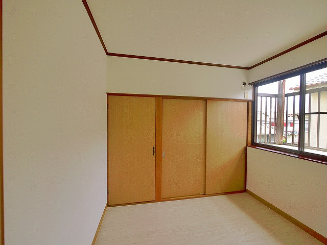 大西一戸建の洋室