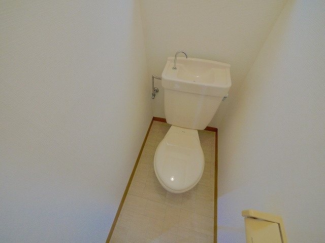 大西一戸建（598）のトイレ