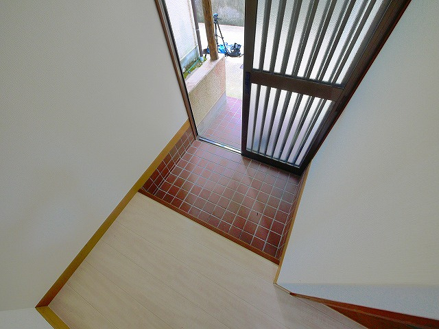 大西一戸建の玄関