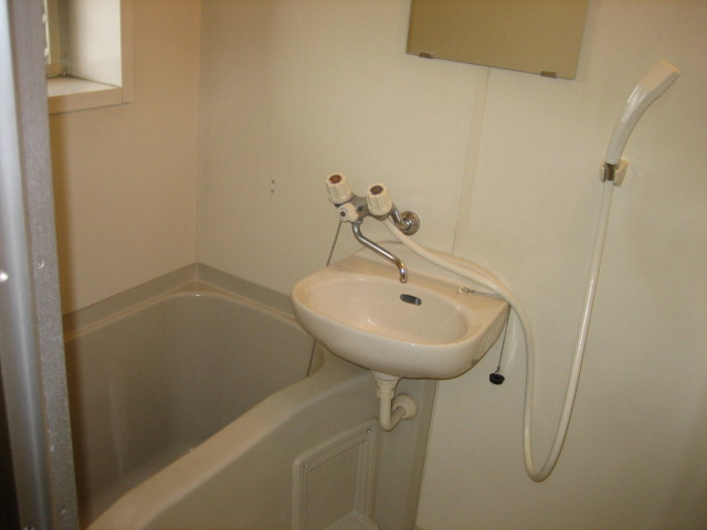 アスリートＡの浴室