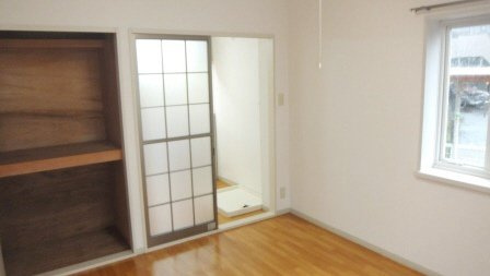 エミネンス高谷の居間・リビング|日当り良好です