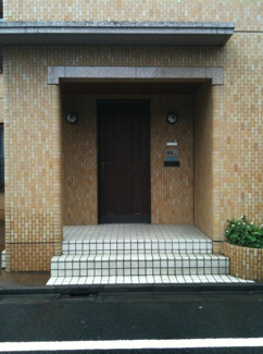 【エントランス】