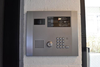 【エントランス】 | オートロック完備