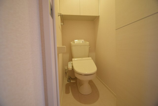 グローリアコートＡのトイレ|シャワートイレ