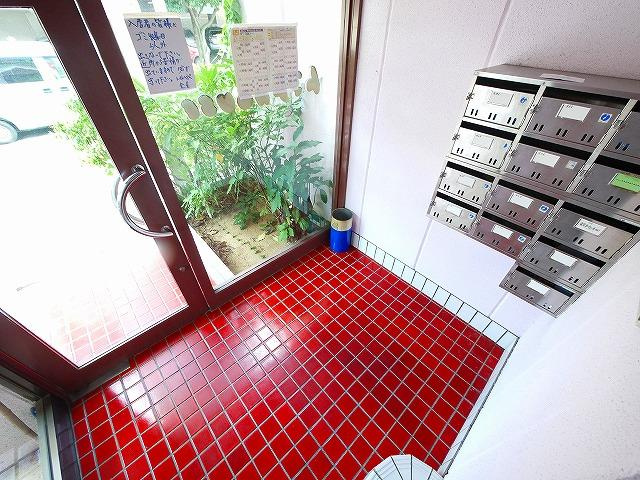 トマトハウスのエントランス