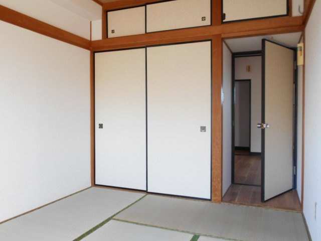 ウエストビレッジの和室