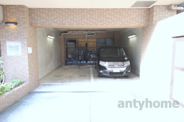 ラナップスクエア同心　仲介手数料無料の駐車場