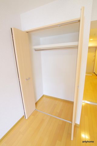 トゥールロワイエ北梅田　仲介手数料無料の収納