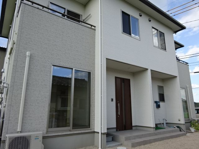倉敷市粒浦のタウンの外観