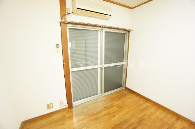 メゾン・リュミエールⅡの洋室|★シャッター雨戸