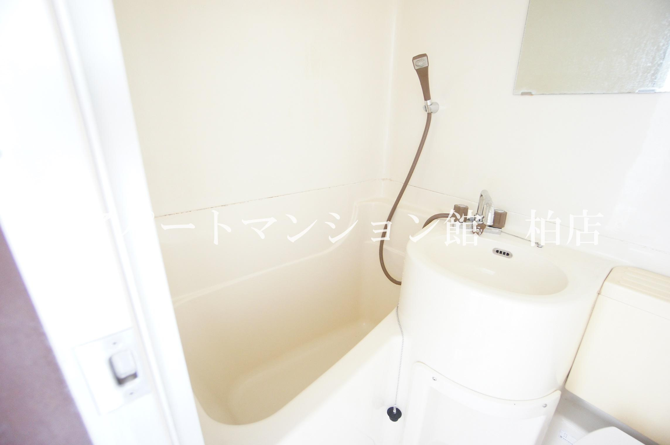 メゾン・リュミエールⅡの浴室