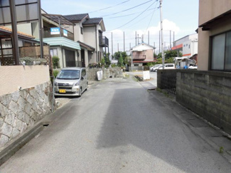 【前面道路含む現地写真】