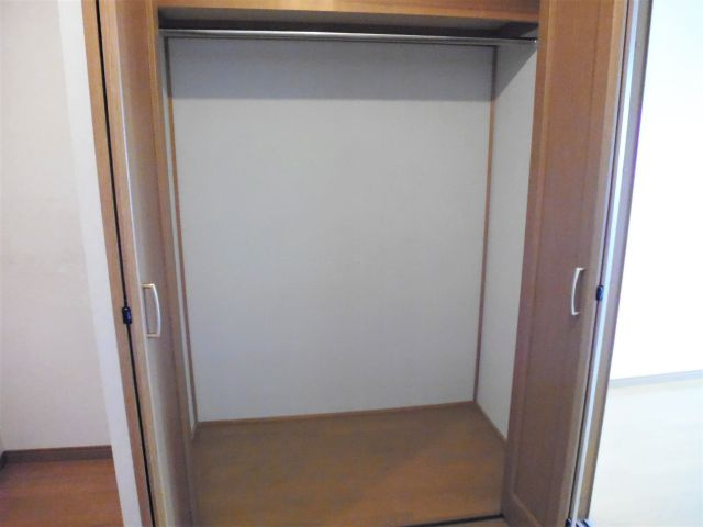 ポコアポコ明石鍛治屋町三番館の収納