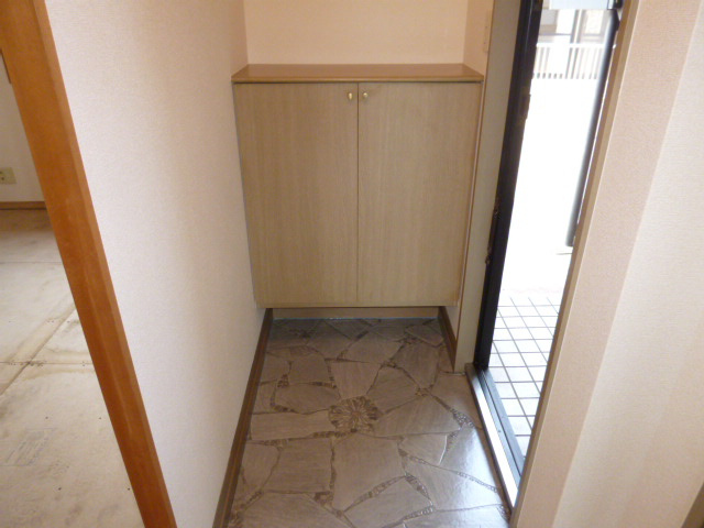 エクセル片岡Ｂの玄関