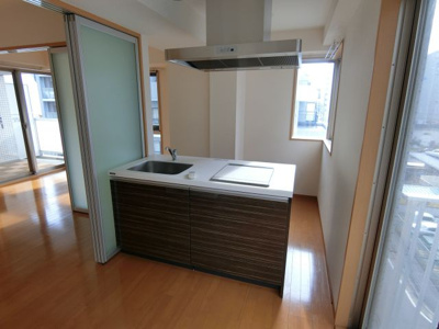 【キッチン】 | アースブルージュ