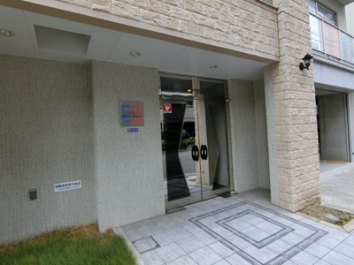【エントランス】 | アースブルージュ