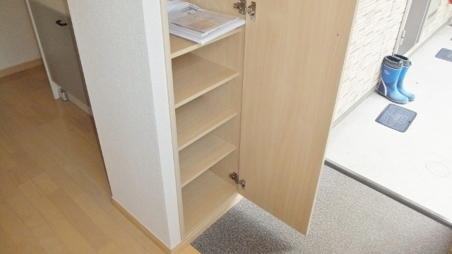 ハイツみらいの玄関|玄関　シューズボックス