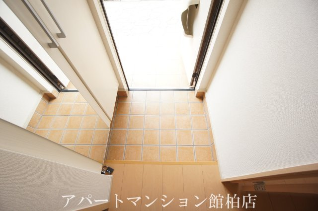 ピーノ　フォリアの玄関