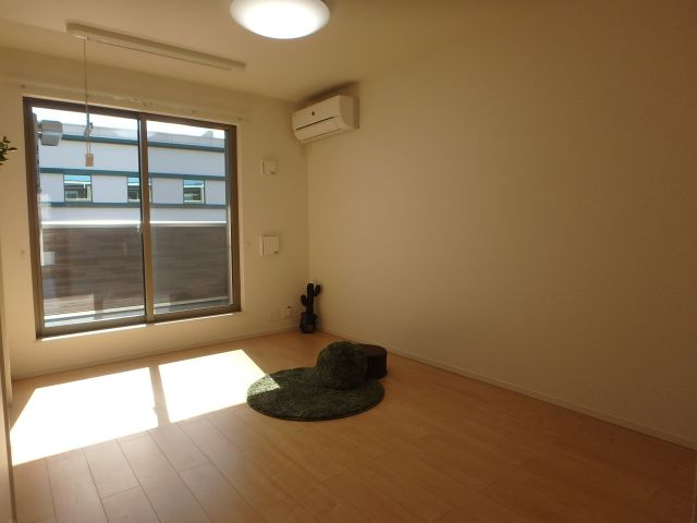 グレイス茶屋町駅前 Aの居間・リビング